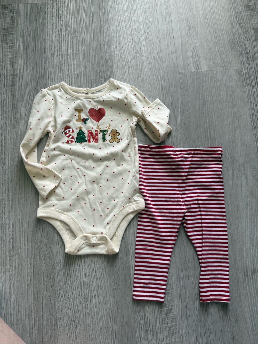 I ❤️ Santa Holiday Baby Onesie & Striped Pants Set - Cream & Red